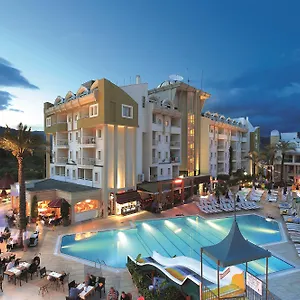 Grand Cettia Hotell